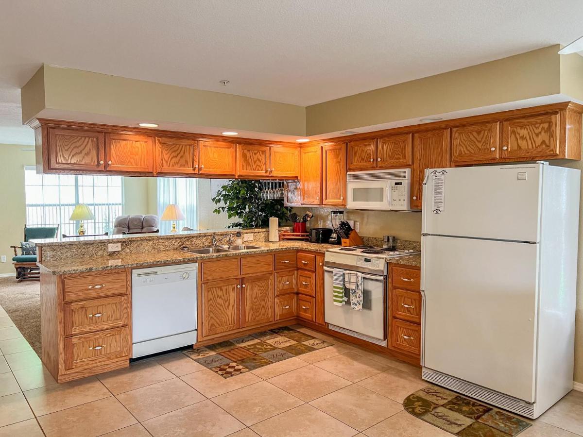 Lake Front 2Br Walk-In With Large Deck - Free Tickets Included - 79-1 Брэнсон Экстерьер фото