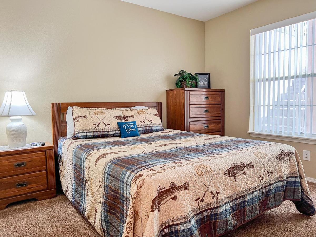 Lake Front 2Br Walk-In With Large Deck - Free Tickets Included - 79-1 Брэнсон Экстерьер фото