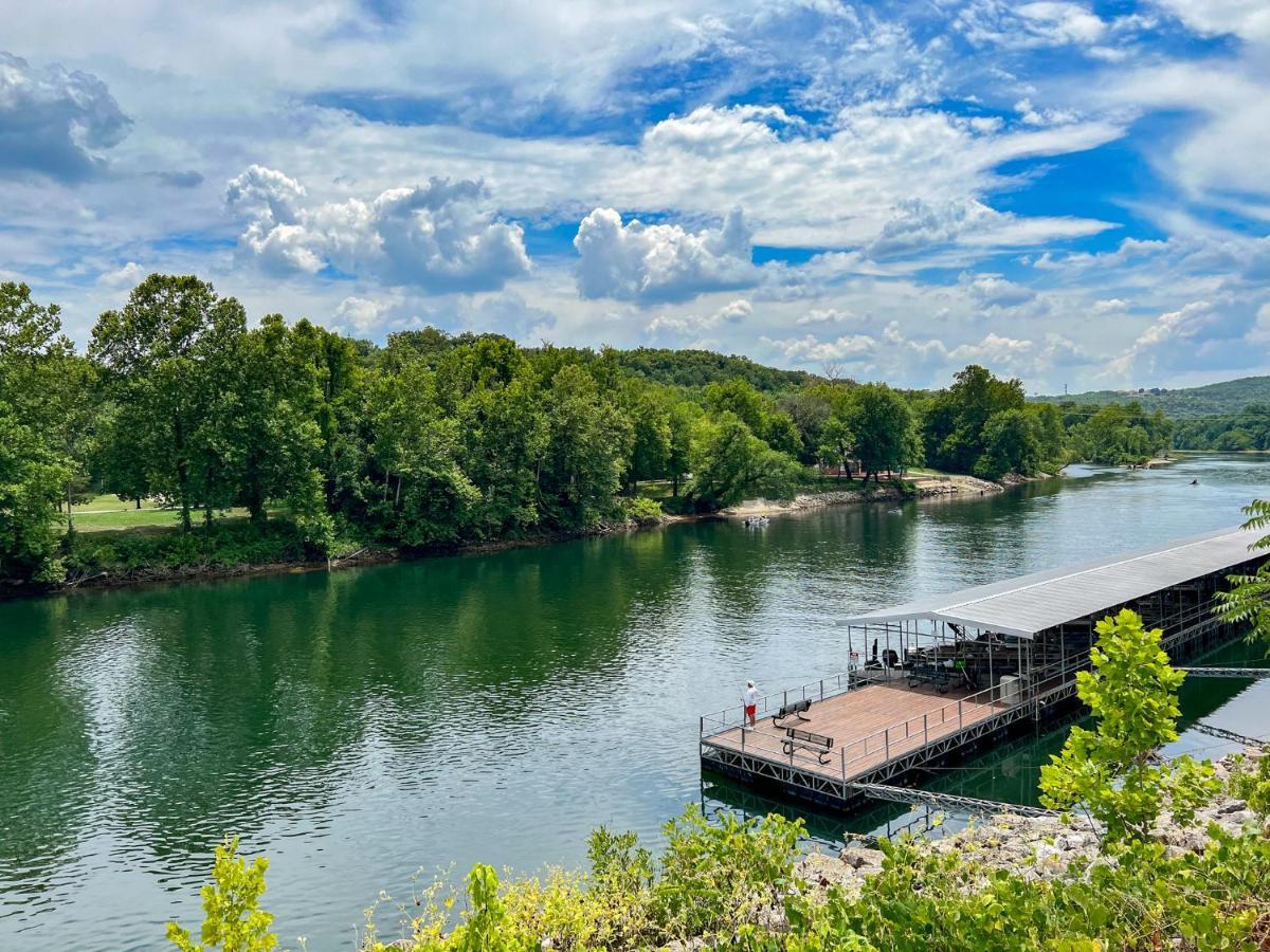 Lake Front 2Br Walk-In With Large Deck - Free Tickets Included - 79-1 Брэнсон Экстерьер фото