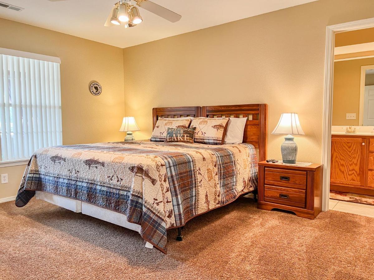 Lake Front 2Br Walk-In With Large Deck - Free Tickets Included - 79-1 Брэнсон Экстерьер фото