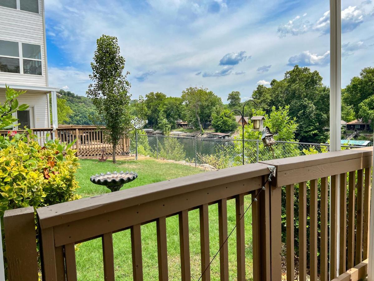Lake Front 2Br Walk-In With Large Deck - Free Tickets Included - 79-1 Брэнсон Экстерьер фото
